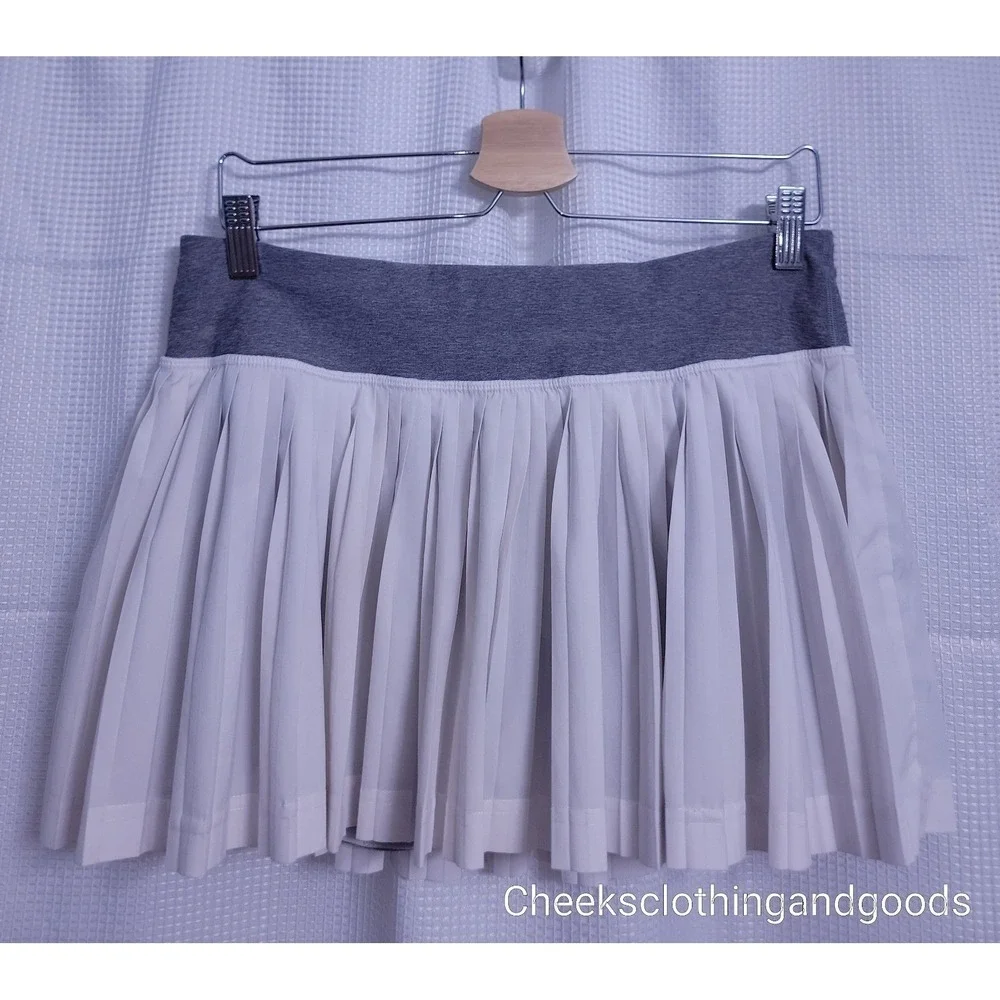 Lululemon 8 Pleat To Street Skirt White Gray W8480S